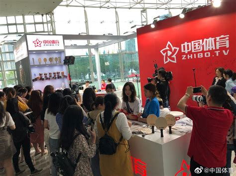 羞羞漫画网页真人：一种线上娱乐新形态的探索与观察